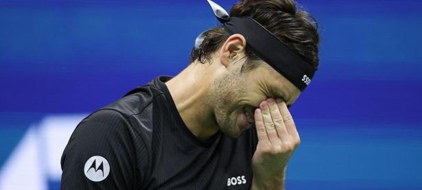 黑白直播-包含德约科维奇在美国队比赛中关键助攻，大胜引发热议！的词条