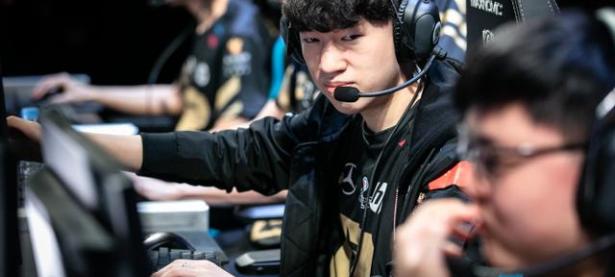 黑白体育-包含Uzi在C9比赛中精彩发挥，高光表现引发热议！的词条