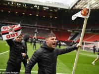 黑白直播- 博尔特跑出惊人8秒79 